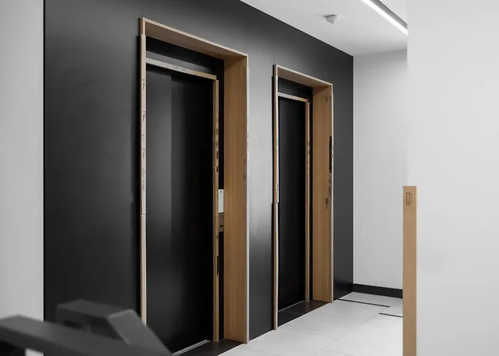 شقة Air Conditioned In With Parking, Balcony And Bathtub By Renters